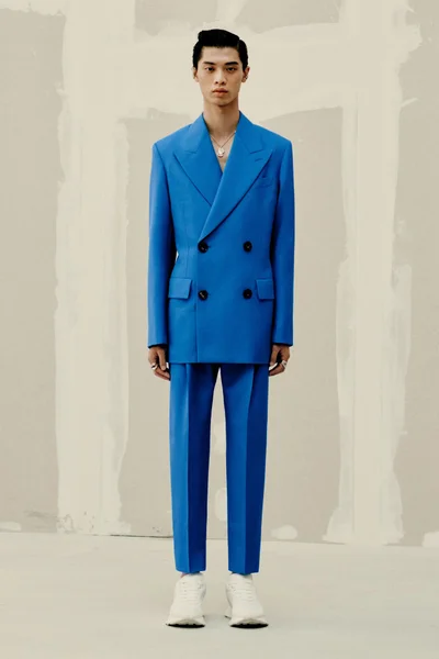 Look 7